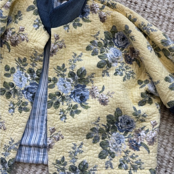 Quilted Jacket - Picture 3 of 8